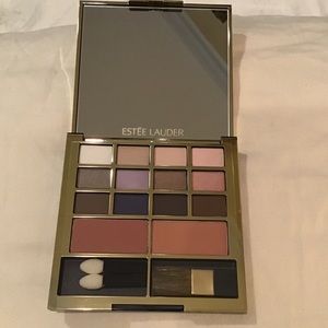 Estée Lauder Eyeshadow and Blush Palette